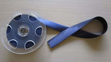 Biasband donker blauw satijn 20 mm breed