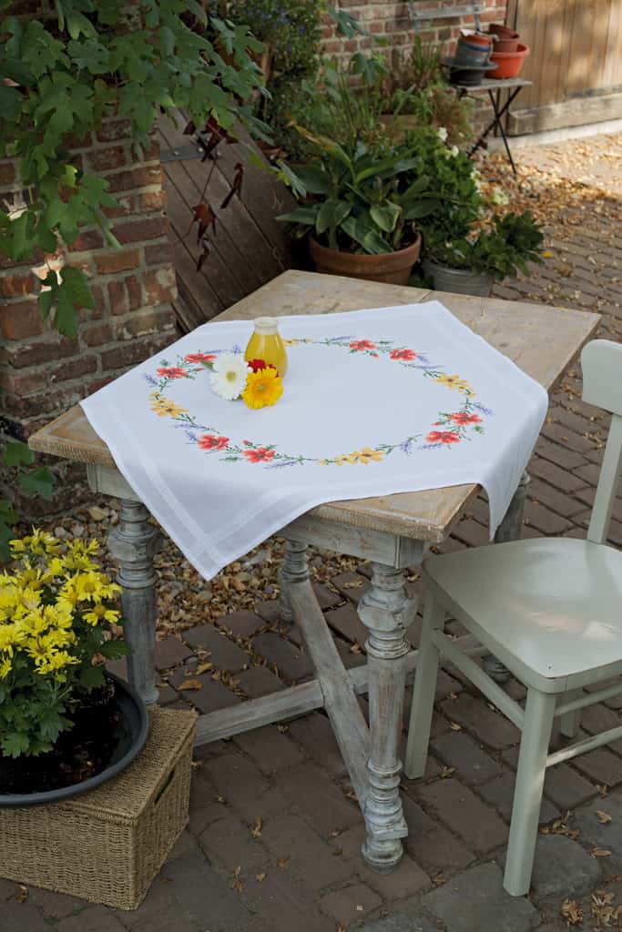 TAFELKLEED KIT BLOEMEN EN LAVENDEL Art nr. PN-0158551