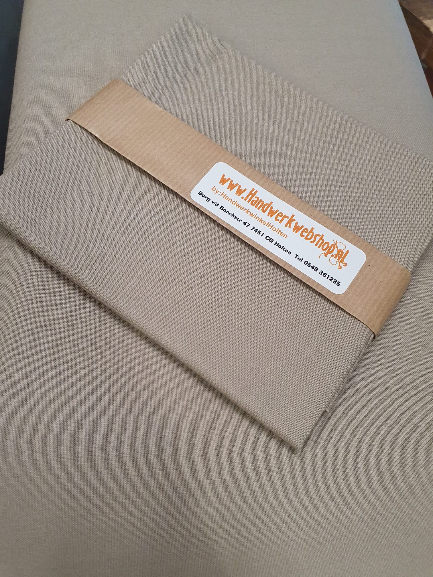 Rinske Stevens quiltstof op rol Colorworks Taupe