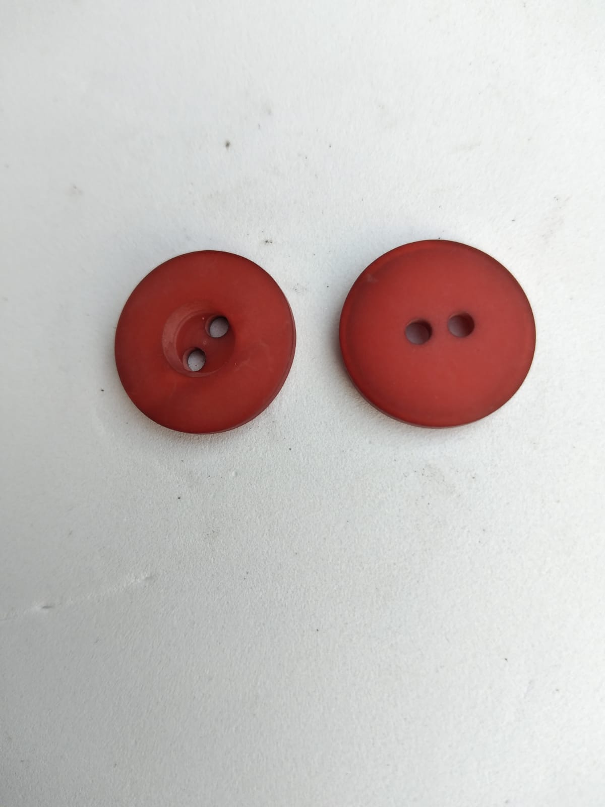 Knoop kunststof 16 mm rood