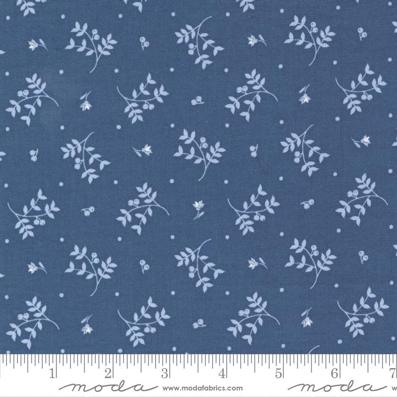 Quiltstof op rol 110 cm breed Moda Blueberry 3033 17 Bunny Hill design