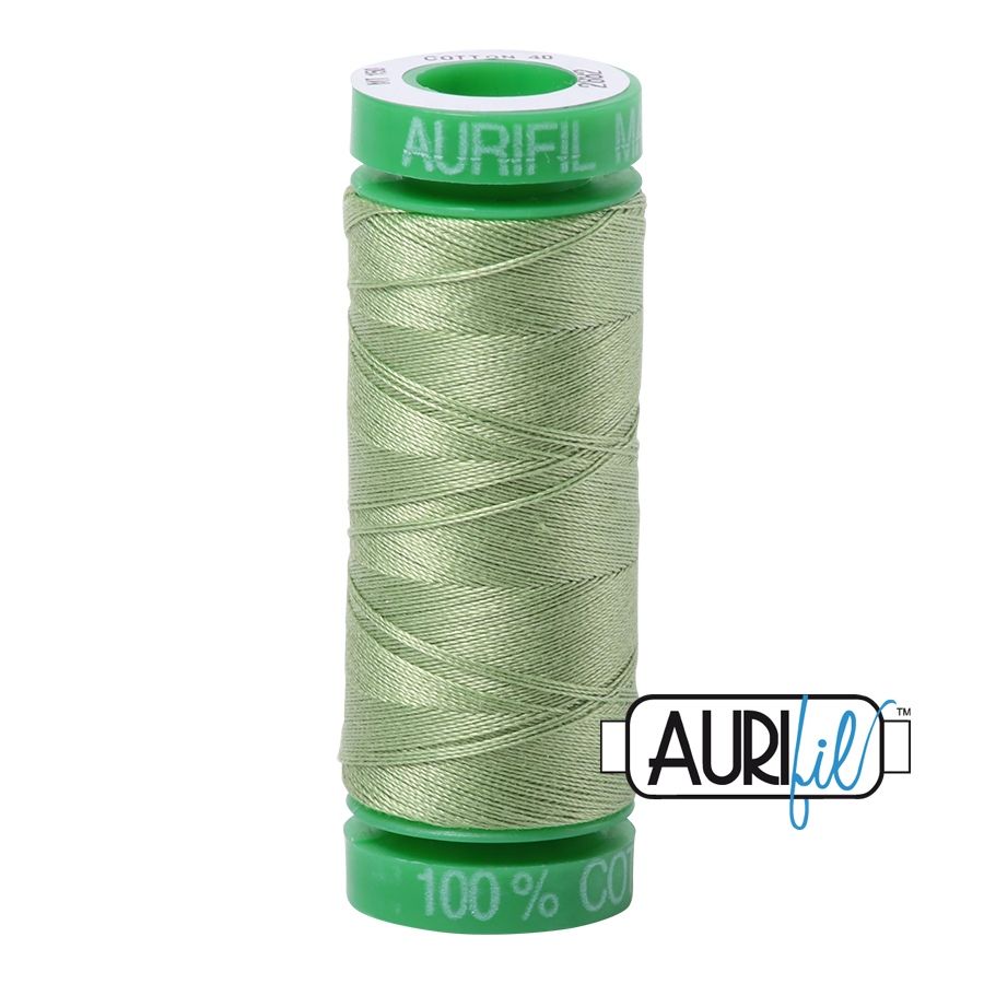 Aurifil Cotton Mako 40 kleur 2882 Light Fern 150 meter