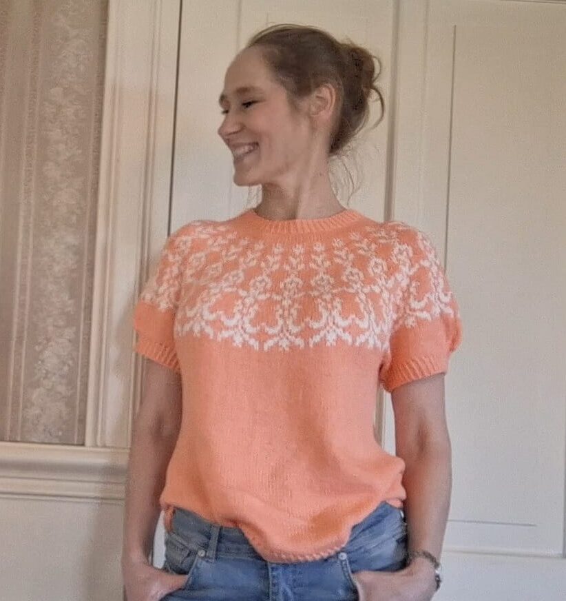 (473) 2413 Breipakket Arwen T-Shirt kleur Zalm/wit ontwerp Denise Wieringa
