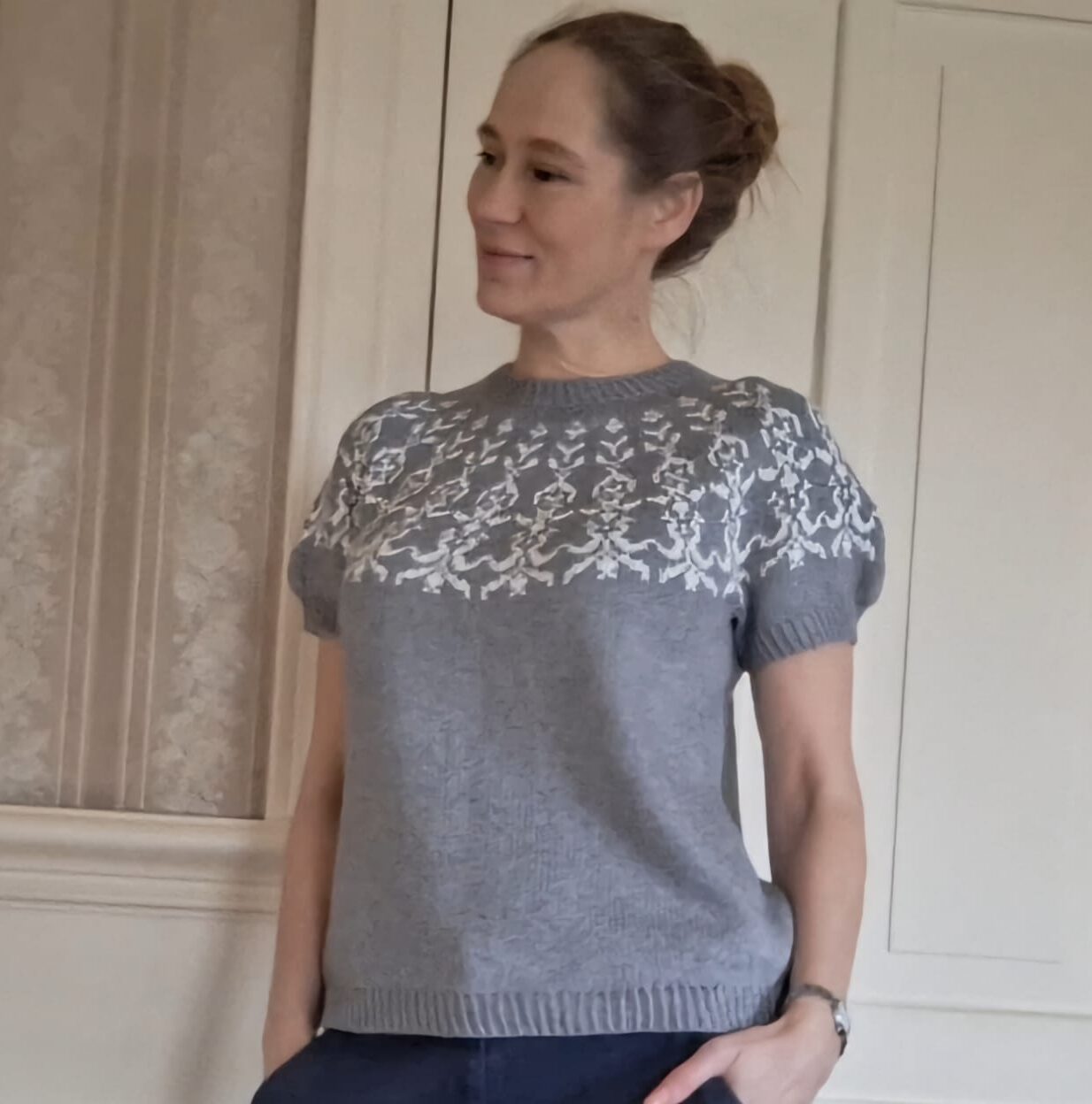 (474) 2413 Breipakket Arwen T-Shirt kleur Grijs/wit ontwerp Denise Wieringa