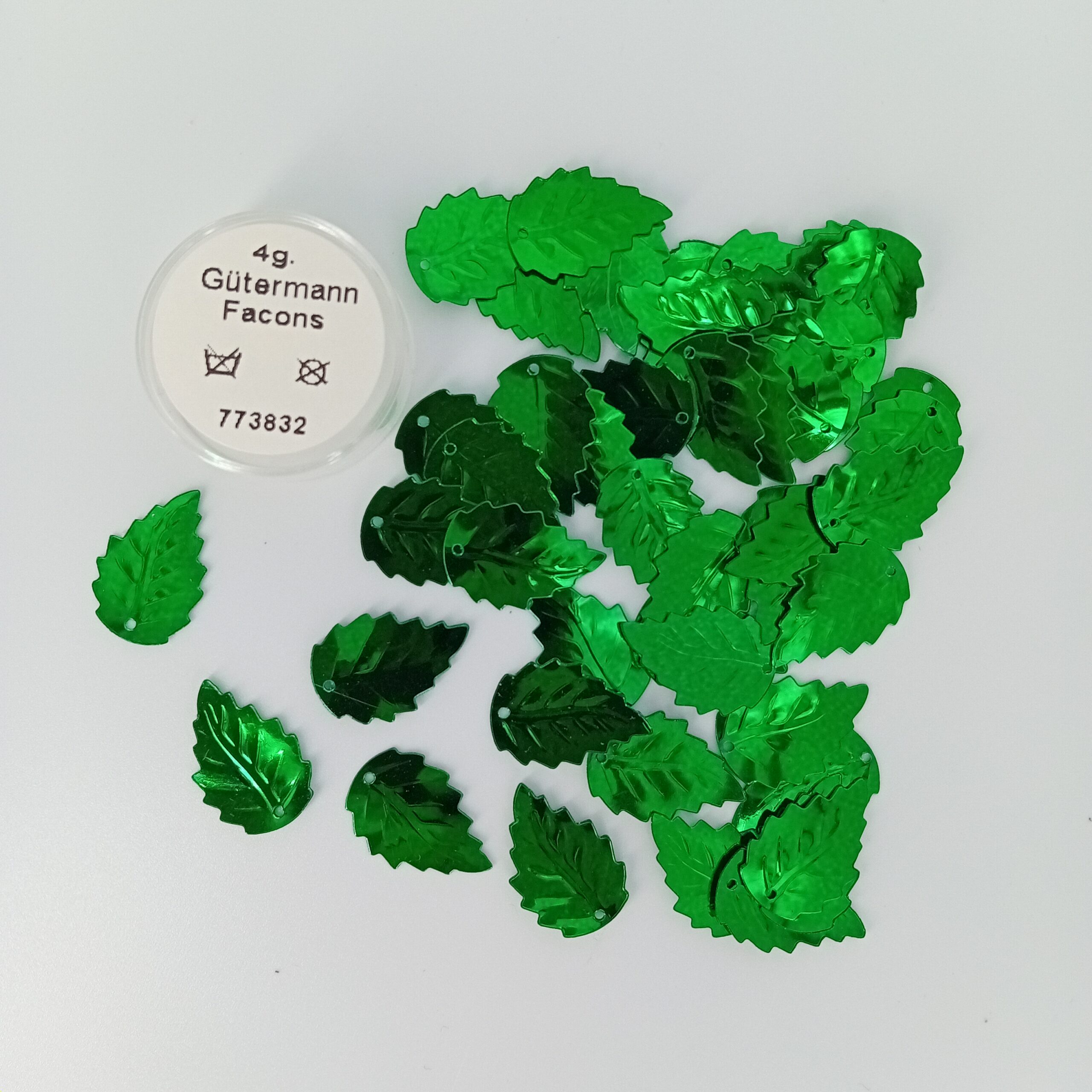 Gütermann Pailletten Fantasie kleur 8260 koker à 4 gram 773832