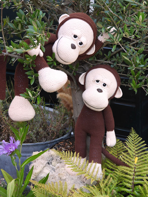 XXL Funny haakpakket Monkey Browney (zittend of staand) 69042/101